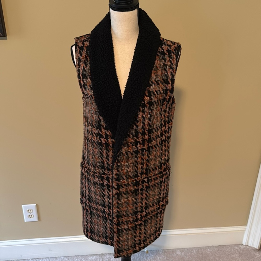 Wool blend vest by Tribal Jeans. Size S.